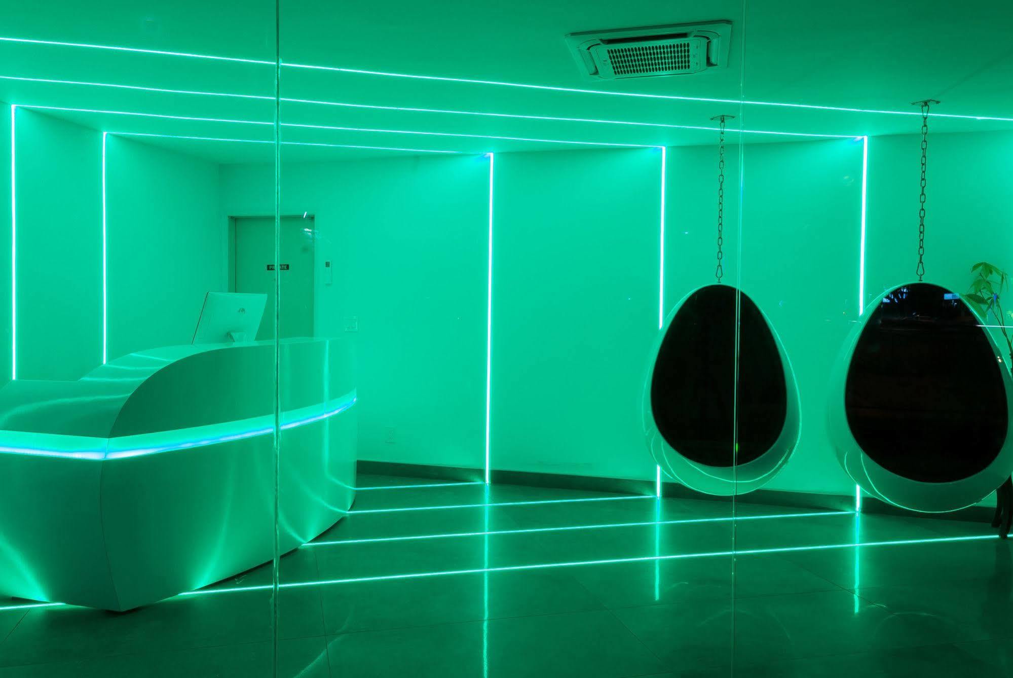 Astro Pasadena Hotel Экстерьер фото