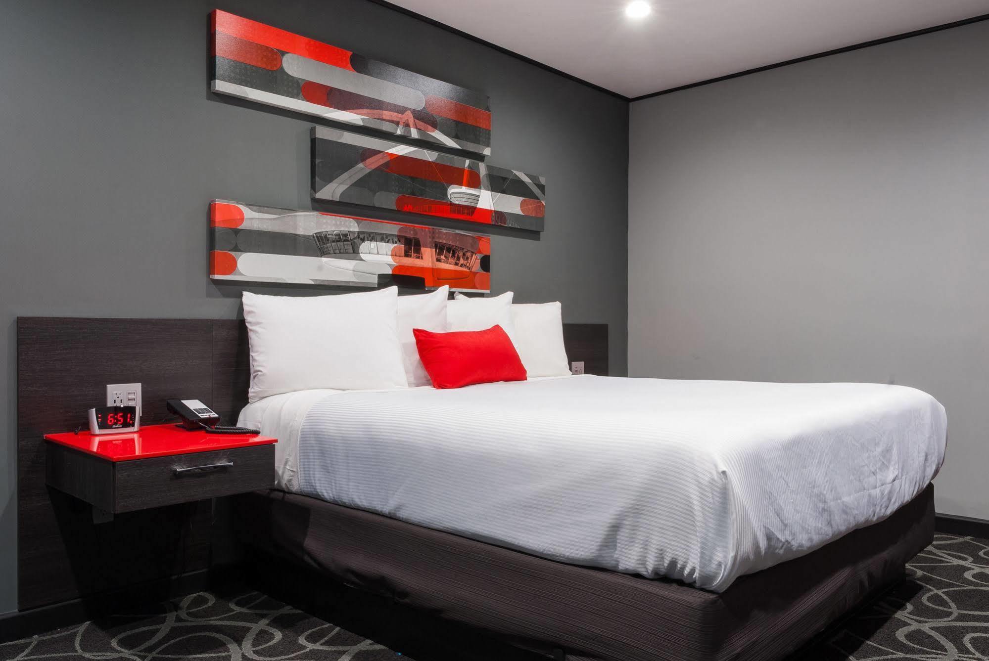 Astro Pasadena Hotel Экстерьер фото