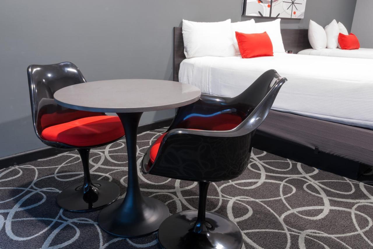 Astro Pasadena Hotel Экстерьер фото